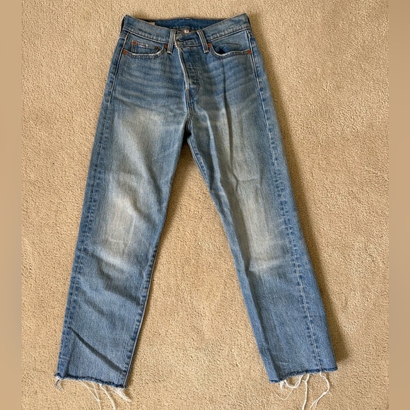VINTAGE LEVI’S Wedgie Straight Jeans - Picture 1 of 4